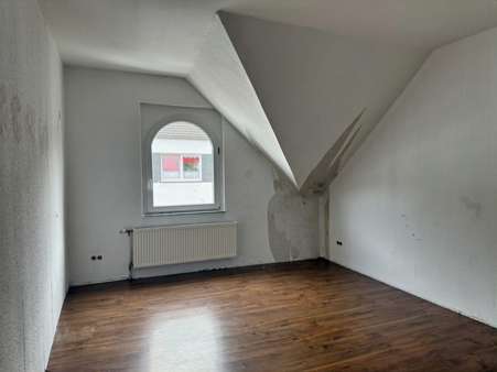 Kinderzimmer 1 Kinderzimmer 1 - Dachgeschosswohnung in 45891 Gelsenkirchen mit 102m² kaufen