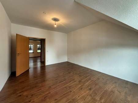 Wohnzimmer Wohnzimmer - Dachgeschosswohnung in 45891 Gelsenkirchen mit 102m² kaufen