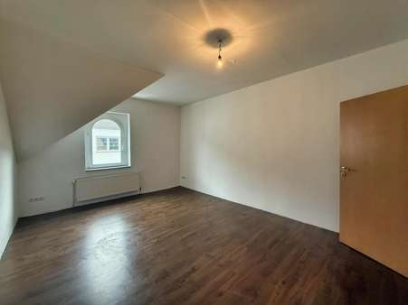 Wohnzimmer Wohnzimmer - Dachgeschosswohnung in 45891 Gelsenkirchen mit 102m² kaufen