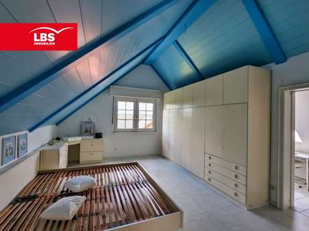 Schlafzimmer - Maisonette-Wohnung in 44627 Herne mit 149m² kaufen
