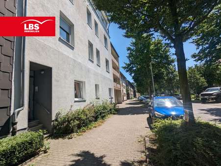 Außenansicht Außenansicht - Erdgeschosswohnung in 44651 Herne mit 97m² als Kapitalanlage kaufen
