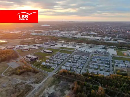 HAFENLOFT - Exklusive Erdgeschoss Wohnung mit Garten an der Marina