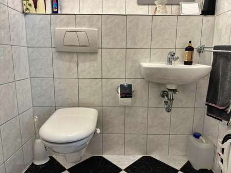 Gäste-WC - Erdgeschoss Gäste-WC - Erdgeschoss - Doppelhaushälfte in 52080 Aachen mit 156m² kaufen