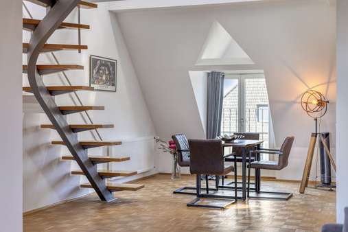 Essbereich - Dachgeschosswohnung in 40235 Düsseldorf mit 105m² kaufen
