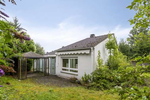 Hausrückseite Hausrückseite - Reihenendhaus in 33098 Paderborn mit 116m² kaufen