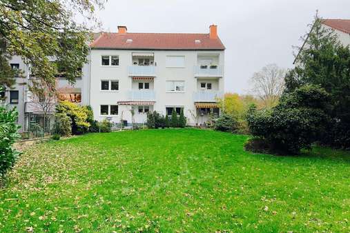 Hausansicht Garten - Terrassen-Wohnung in 40599 Düsseldorf mit 62m² kaufen