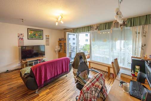 Wohnzimmer - Erdgeschosswohnung in 58511 Lüdenscheid mit 80m² kaufen