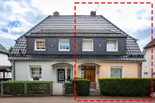 Außenansicht Außenansicht - Doppelhaushälfte in 58509 Lüdenscheid mit 78m² kaufen