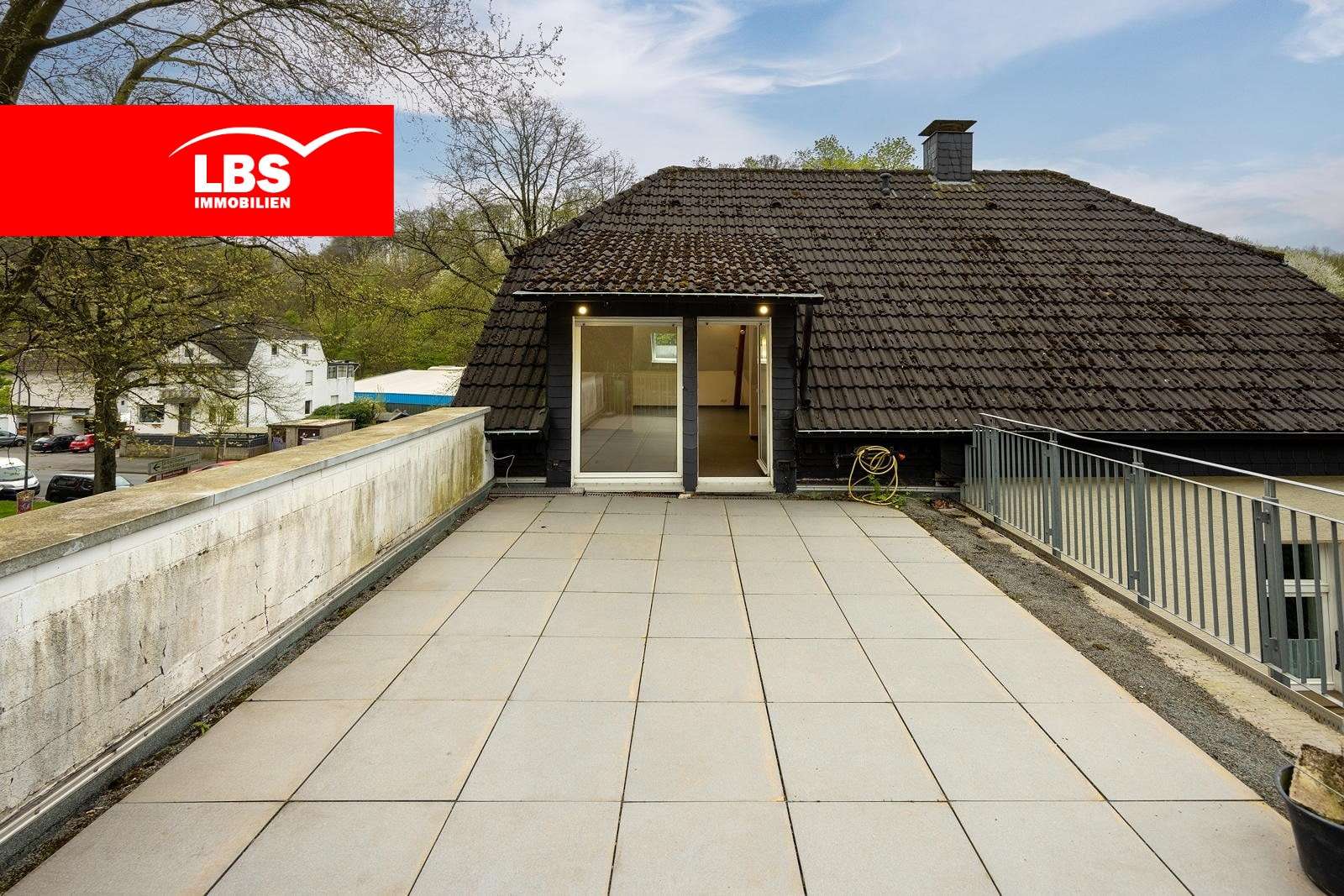 Dach-Terrasse - Dachgeschosswohnung in 58644 Iserlohn mit 80m² kaufen