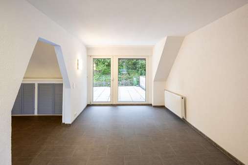 Wohnen, Zugang Terrasse - Dachgeschosswohnung in 58644 Iserlohn mit 80m² kaufen
