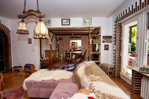 Schöne 4-Zi-Wohnung am Waldrand nahe Alexanderhöhe, sofort verfügbar