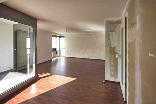 Wohnzimmer - Etagenwohnung in 58540 Meinerzhagen mit 79m² kaufen