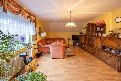 Wohnzimmer - Dachgeschosswohnung in 58640 Iserlohn mit 55m² kaufen