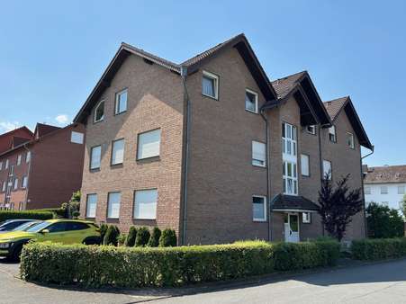 Außenansicht Außenansicht - Dachgeschosswohnung in 33161 Hövelhof mit 87m² kaufen