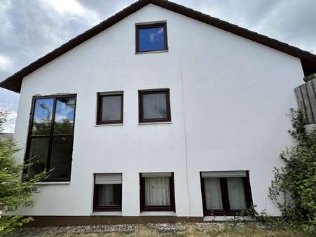 Rechte Seite - Einfamilienhaus in 34414 Warburg mit 138m² als Kapitalanlage kaufen