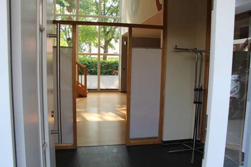 Eingangsbereich Haupthaus Eingangsbereich Haupthaus - Einfamilienhaus in 33104 Paderborn mit 280m² kaufen
