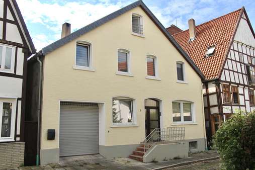 Hausansicht - Mehrfamilienhaus in 32105 Bad Salzuflen mit 280m² kaufen
