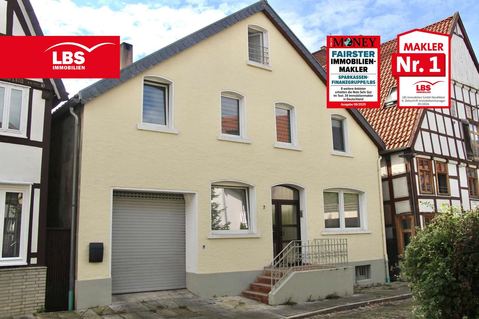 Hausansicht - Mehrfamilienhaus in 32105 Bad Salzuflen mit 280m² kaufen