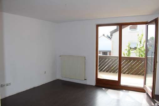 Wohnzimmer - Etagenwohnung in 33104 Paderborn mit 63m² kaufen