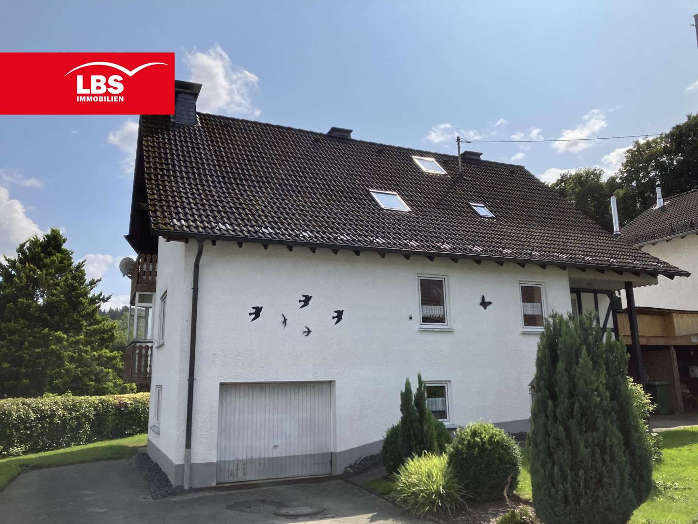 Vorderseite Vorderseite - Zweifamilienhaus in 57399 Kirchhundem mit 180m² kaufen