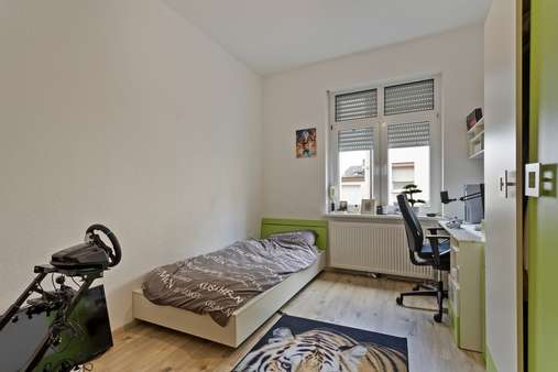 Zimmer EG - Mehrfamilienhaus in 53842 Troisdorf mit 181m² kaufen