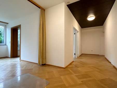 Eingangsbereich EG - Haus in 50767 Köln mit 414m² kaufen