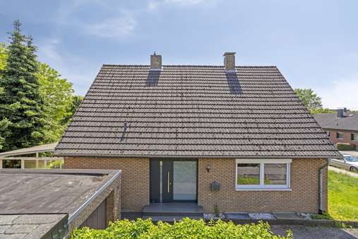 Ansicht Eingang - Einfamilienhaus in 58239 Schwerte mit 180m² kaufen