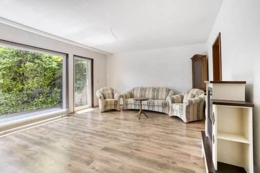 Wohnzimmer - Einfamilienhaus in 58239 Schwerte mit 180m² kaufen