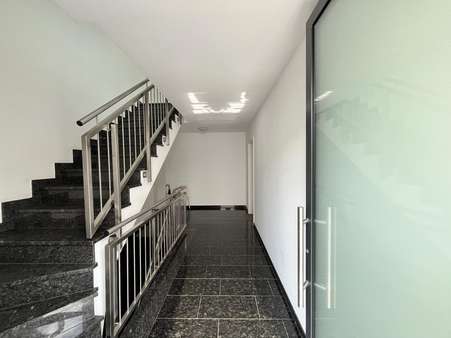 Treppenhaus - Erdgeschosswohnung in 58239 Schwerte mit 65m² kaufen