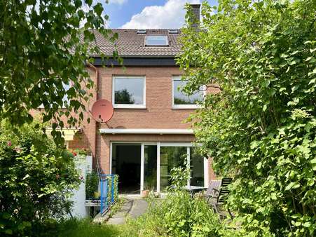 Gartenansicht Gartenansicht - Reihenmittelhaus in 44229 Dortmund mit 153m² kaufen