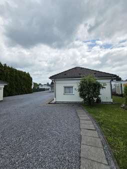 Außenansicht Außenansicht - Bungalow in 42553 Velbert mit 178m² kaufen