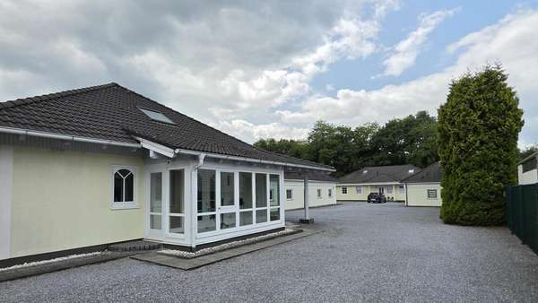 Büro Büro - Bungalow in 42553 Velbert mit 178m² kaufen