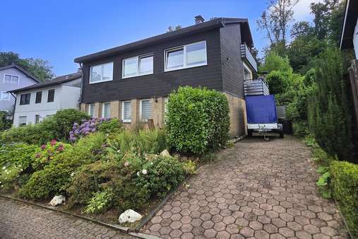 Außenansicht Außenansicht - Einfamilienhaus in 42555 Velbert mit 216m² kaufen