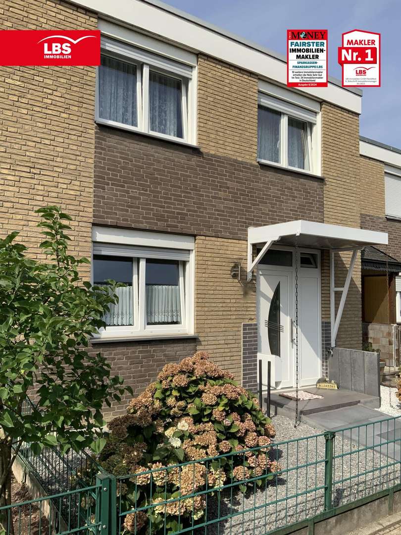 Frontansicht Frontansicht - Reihenmittelhaus in 40880 Ratingen mit 104m² kaufen