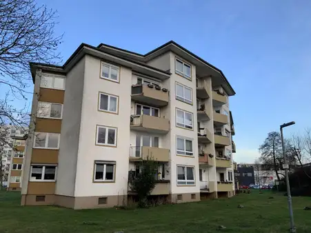 Moderne und helle 3-Zimmer Wohnung mit Balkon in schöner Lage von Neuss