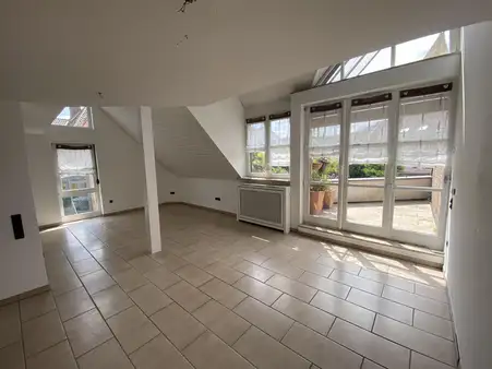 Tolle Maisonette Wohnung in begehrter Uni Nähe 