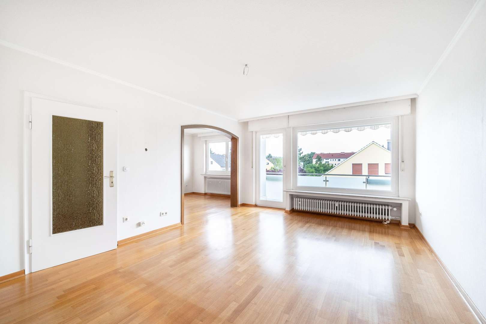 Wohnzimmer - Etagenwohnung in 33607 Bielefeld mit 76m² kaufen