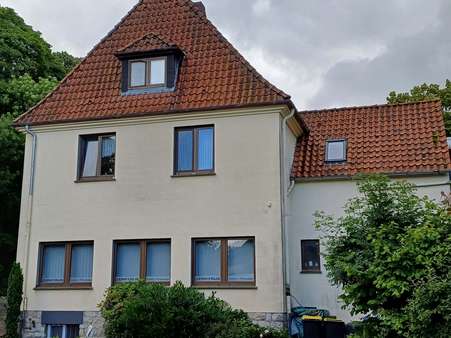 Seitenansicht Seitenansicht - Mehrfamilienhaus in 33813 Oerlinghausen, Währentrup mit 203m² kaufen