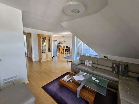 Blick auf den Essplatz Blick auf den Essplatz - Dachgeschosswohnung in 33617 Bielefeld, Gadderbaum mit 76m² kaufen