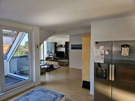 Blick zum Wohnbereich Blick zum Wohnbereich - Dachgeschosswohnung in 33617 Bielefeld, Gadderbaum mit 76m² kaufen