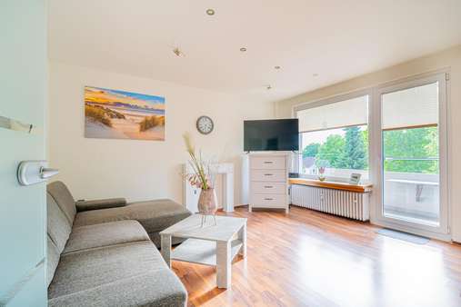 Wohnzimmer - Etagenwohnung in 44867 Bochum mit 47m² kaufen