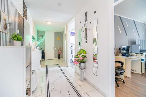 Diele Diele - Etagenwohnung in 44803 Bochum mit 96m² kaufen