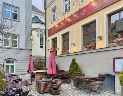Biergarten - Hotel in 97215 Uffenheim mit 3782m² als Kapitalanlage günstig kaufen