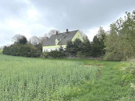 Hausansicht Rückseite Hausansicht Rückseite - Einfamilienhaus in 09618 Brand-Erbisdorf mit 214m² kaufen