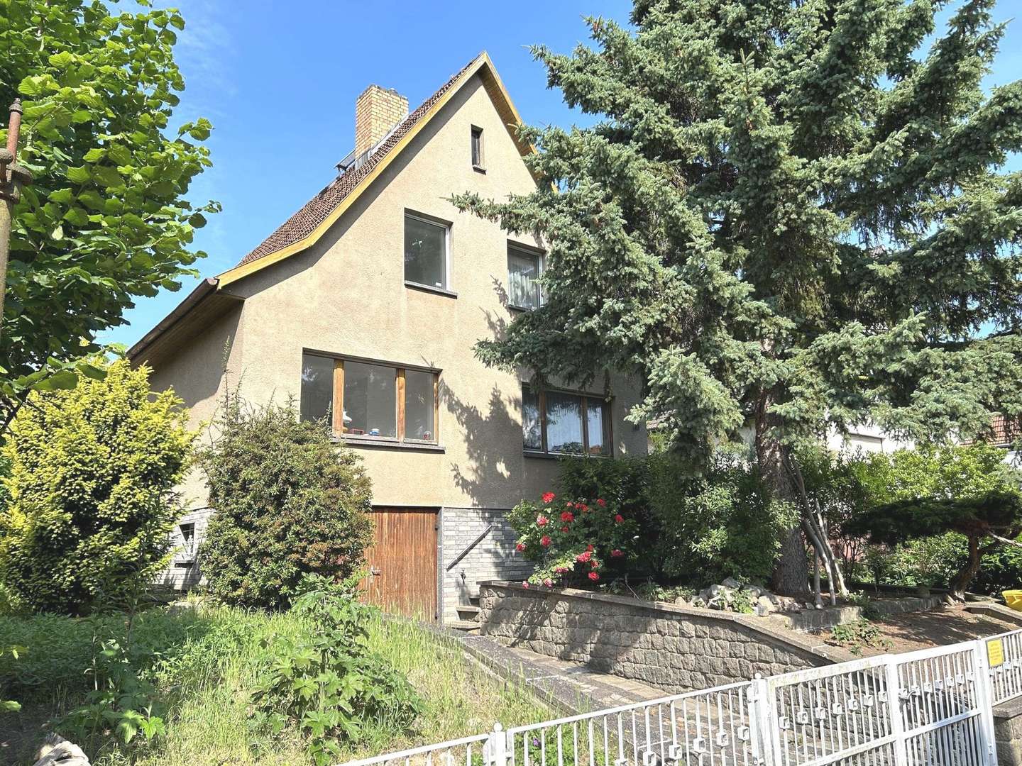 Ansicht Straßenseite - Einfamilienhaus in 15230 Frankfurt mit 164m² kaufen