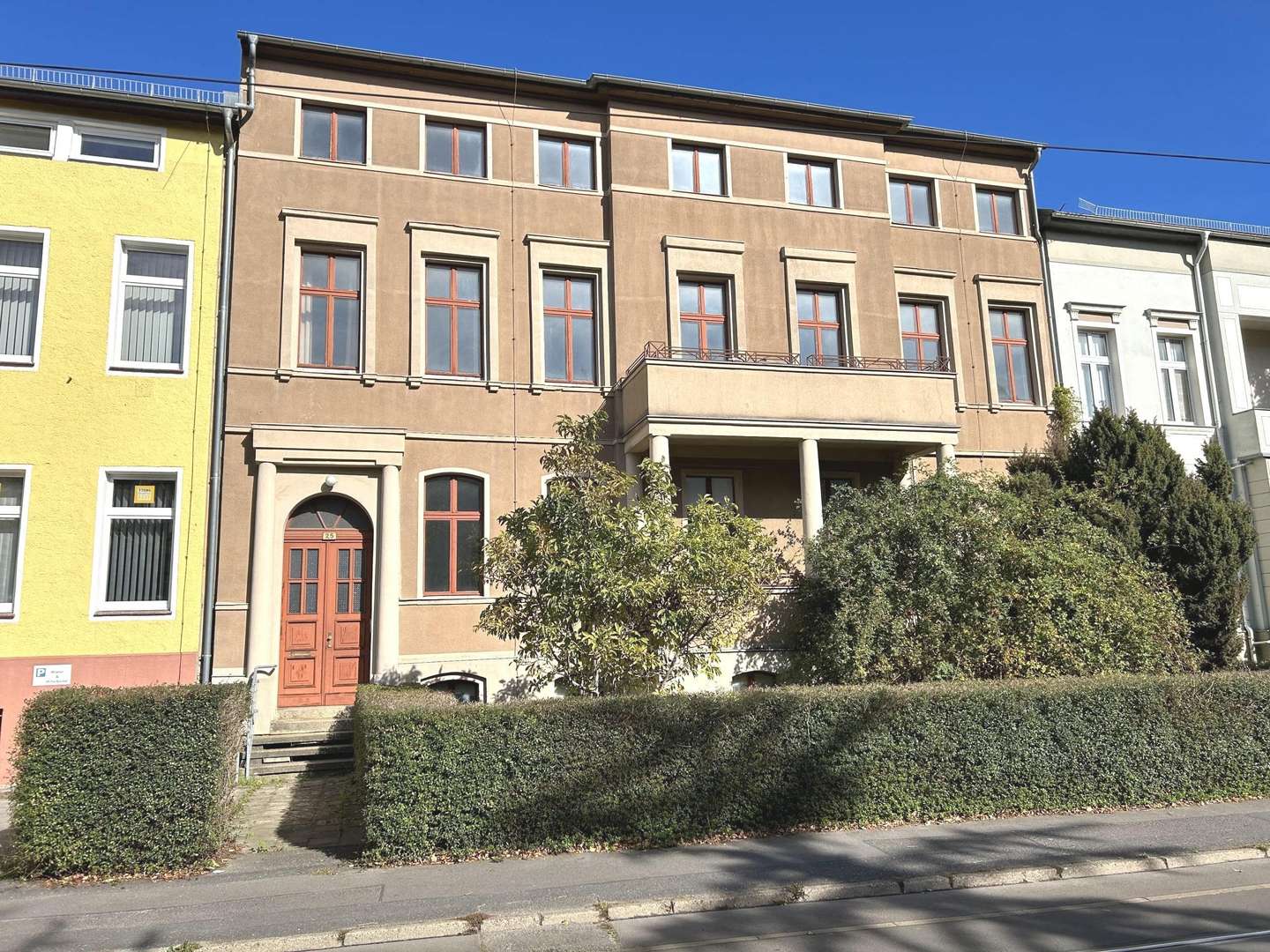 Straßenansicht, Bild 1 - Mehrfamilienhaus in 15234 Frankfurt mit 182m² kaufen