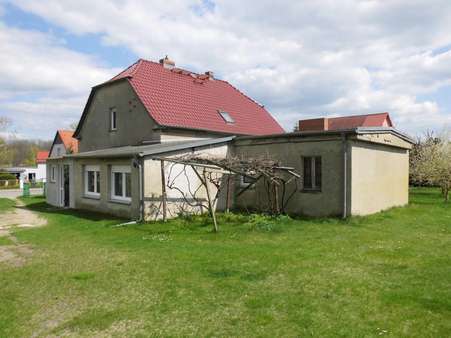 Haus (Rückseite), mit Anbau - Einfamilienhaus in 15890 Vogelsang mit 228m² kaufen