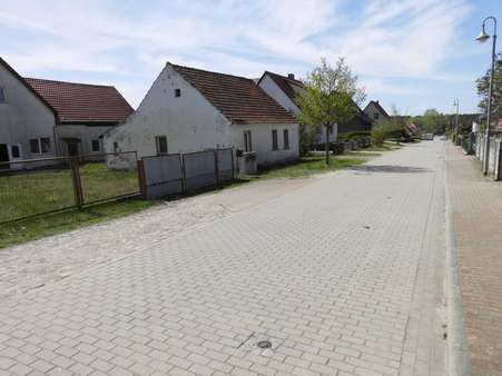 Wohngebietstraße - Sonstige in 15890 Schlaubetal mit 61m² kaufen