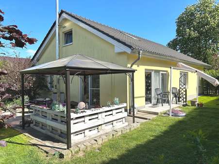 Haus Längsseite, Terrassen - Bungalow in 15326 Wulkow mit 108m² kaufen