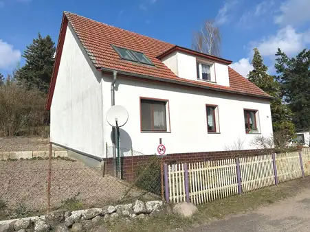 RESERVIERT ! WUNDERBARE IDYLLE=Haus, Hof, Garage, 